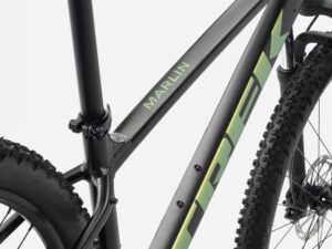 Alternative view of Trek Marlin 4 Gen 3 Dark Web